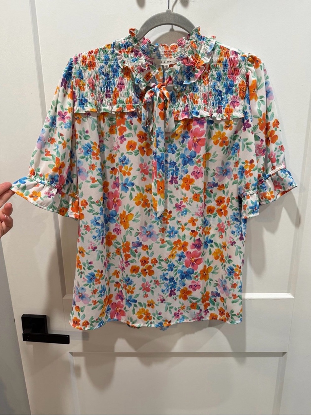 Pleione floral tie neck short sleeve polyester blouse size XL